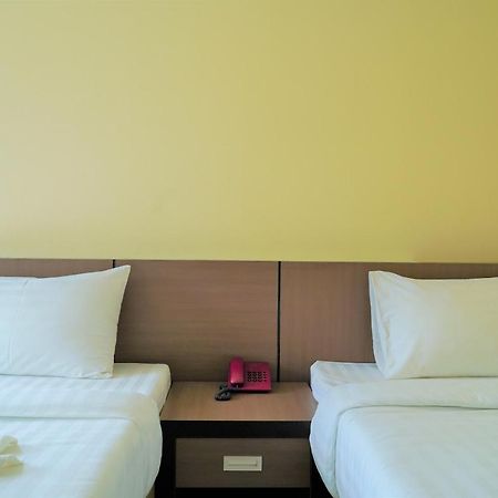 ตะวันอพาร์ทเม้นท์โฮเทลthawanapartmenthotel Satun Buitenkant foto